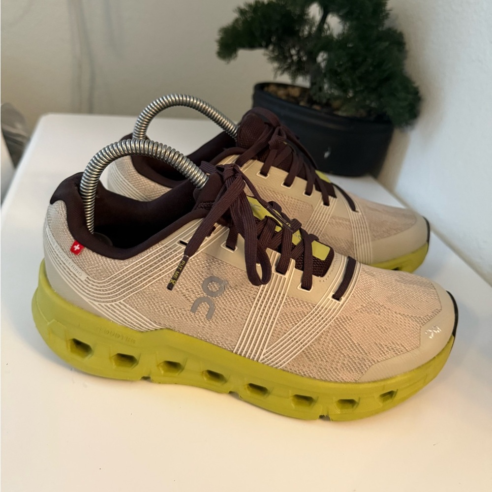 On Running cloudsurfer  2 road women Sneakers in Beige and Lime - Picture 5 of 12